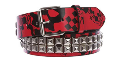 cinturon-de-piel-rojo-con-tachuelas