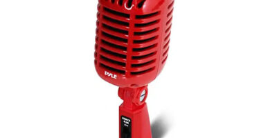 microfono-clasico-estilo-retro-rojo